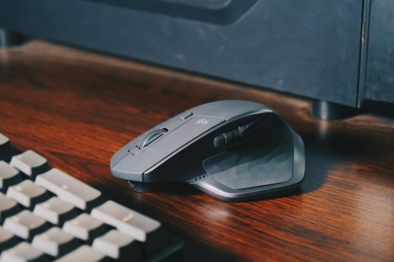 Los 5 Mejores Ratones Verticales Ergonómicos para Programar en 2026