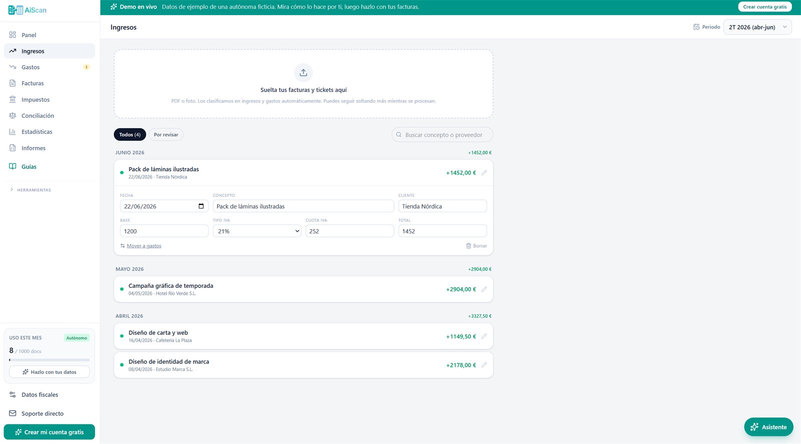 AiScan lista los ingresos del autónomo ya clasificados con base, tipo de IVA y total editable