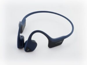 Auriculares de conducción ósea 2026: Shokz OpenRun sobre fondo blanco