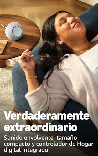 Echo Dot Max en el salón