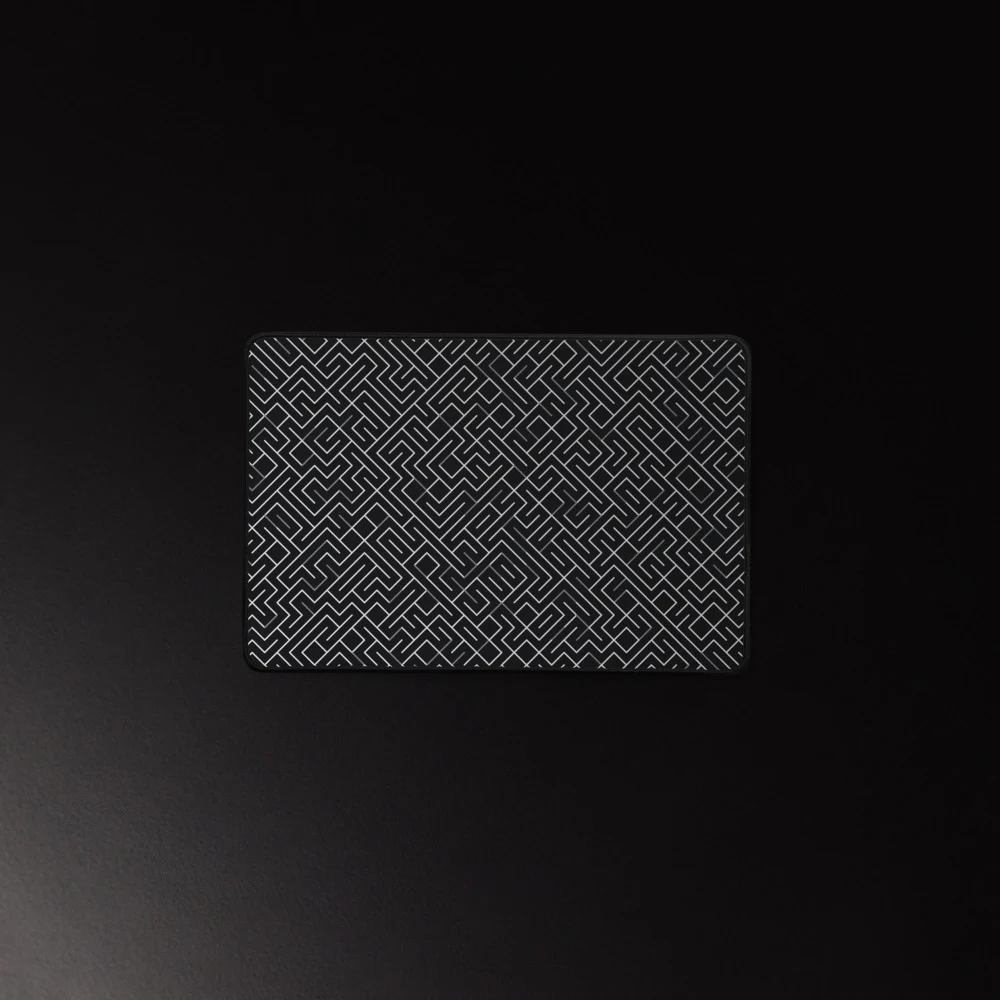 Alfombrilla de escritorio premium, diseño Laberinto en 46 × 31 cm: ambiente