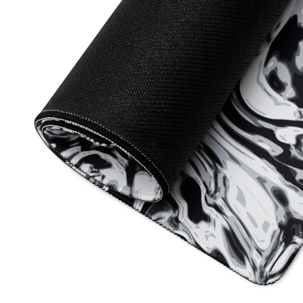 Alfombrilla gaming premium, diseño Metal líquido en 46 × 41 cm: detalle