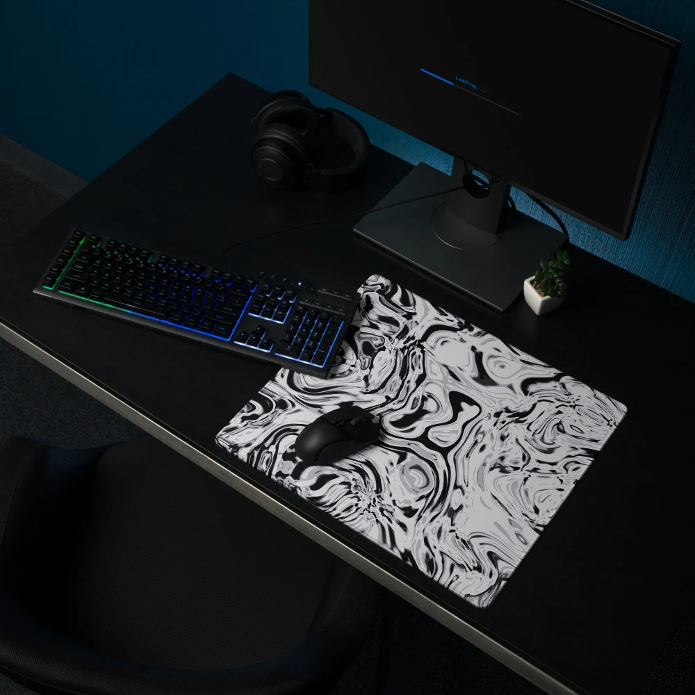 Alfombrilla gaming premium, diseño Metal líquido en 46 × 41 cm: ambiente